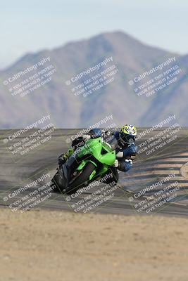 media/Nov-16-2025-Race Pace (Sun) [[8c5fa54630]]/Verified Riders/8-Turn 12 (120pm)/